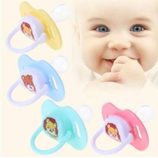532859093_122150261126394840_6150089294645568984_n Food-grade silicone baby pacifiers Teethers Toddler Pacifier, 1 PCS (color as per stock) - Image 1